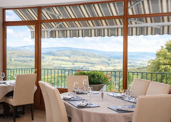 Logis Hôtel-Restaurant Au Vieux Morvan, au cœur de la Bourgogne, Piscine&Spa, Hôtel Climatisé